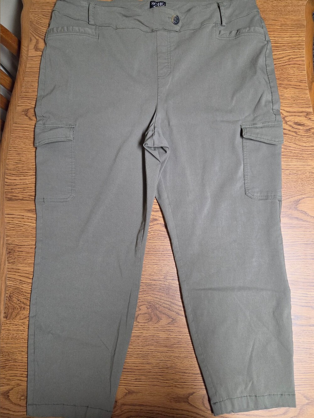 Soho Apparel Women's Cargo Pants in Olive Green. Size 3X